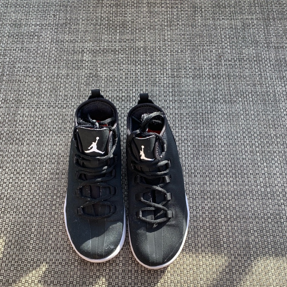 Jordan black white youth size 5.5